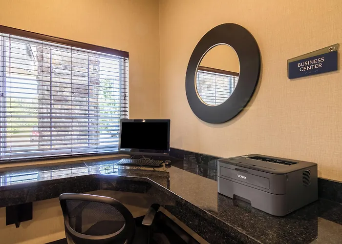 Cobblestone Inn & Suites - Barron