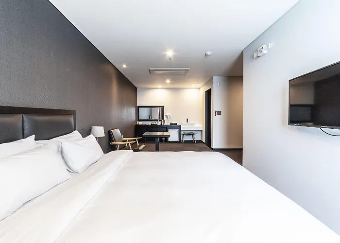 Gangneung Tourist Hotel