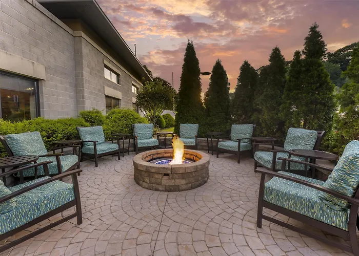 Best Western Plus Franciscan Square Inn & Suites Steubenville