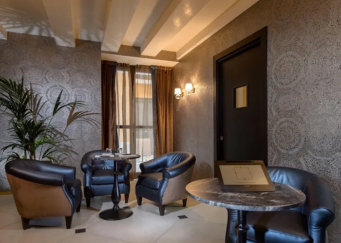 Palazzo Veneziano - Venice Collection