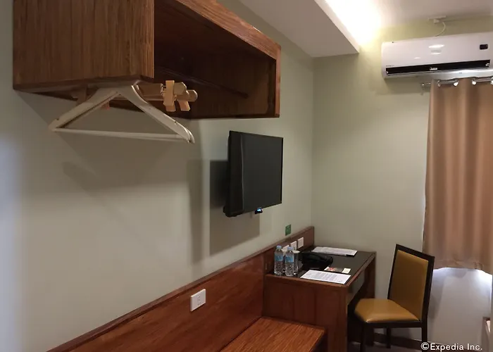 Coron Soleil Express Hotel