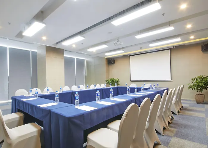 Holiday Inn Express Panjin Downtown By Ihg
