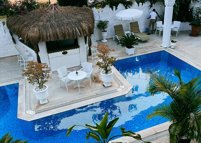 Conny'S Hotel (Adults Only)