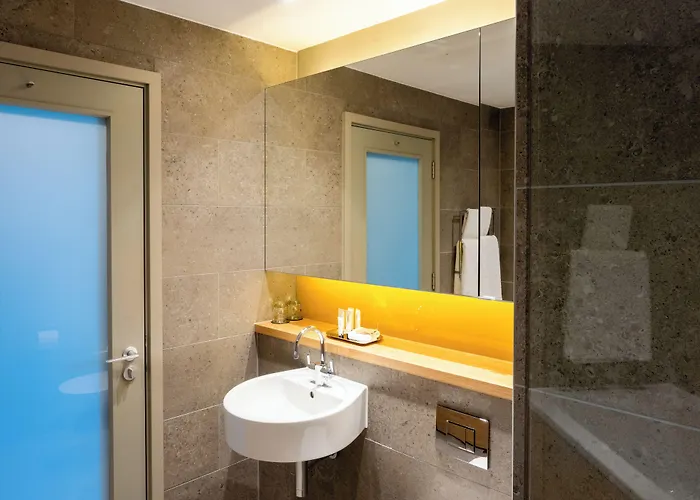 Apex City Of Bath Hotel