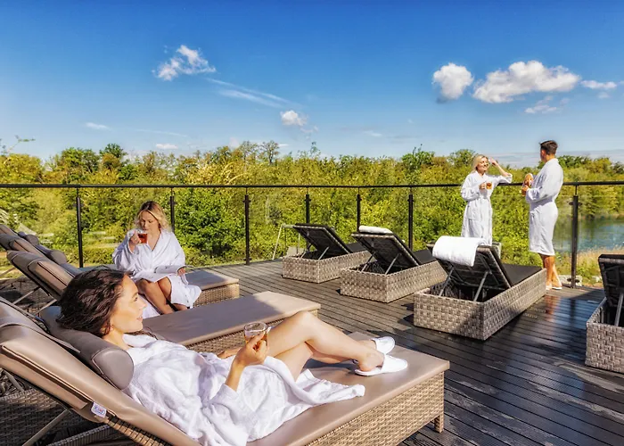 Bernstein Acamed Resort