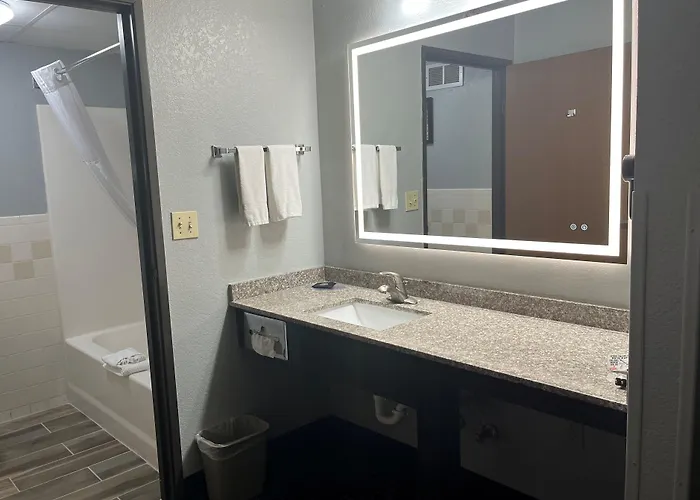 Americinn By Wyndham Lincoln North