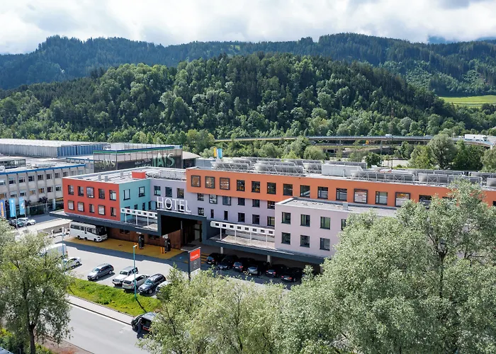 Hwest Hotel