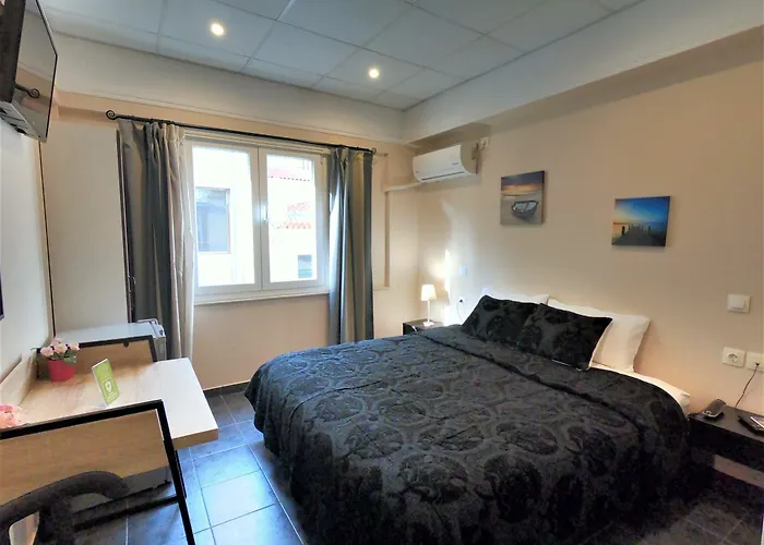 Achillion Hotel Piraeus