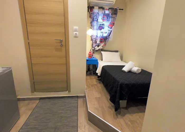 Achillion Hotel Piraeus