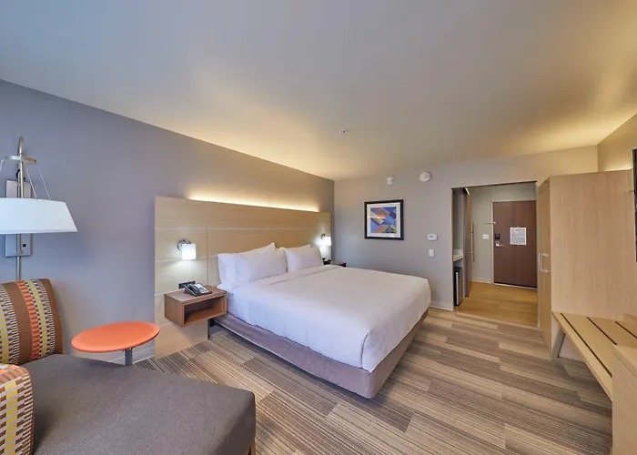 Holiday Inn Express & Suites - Hermiston Downtown By Ihg