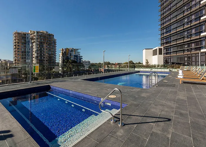Meriton Suites Church Street, Parramatta