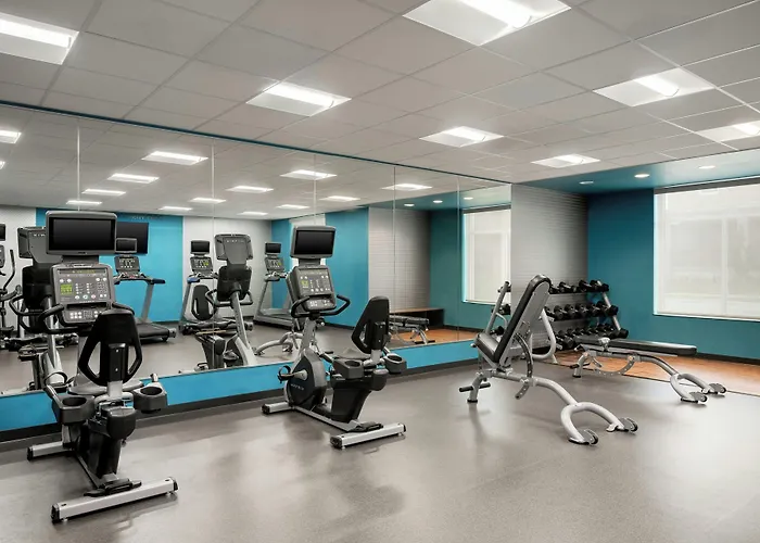 Fairfield Inn & Suites By Marriott Cincinnati Uptown/University Area