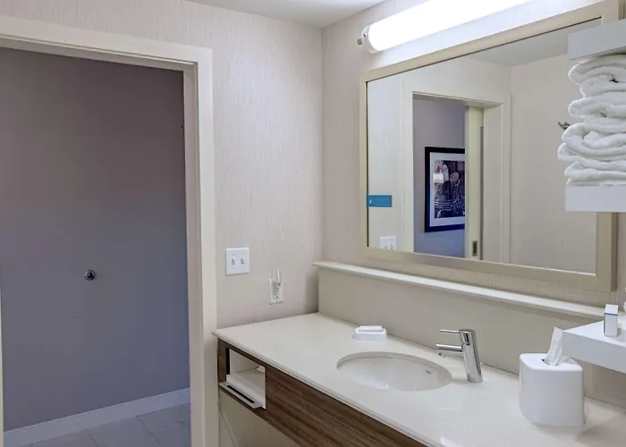 Hampton Inn By Hilton Amesbury, Ma