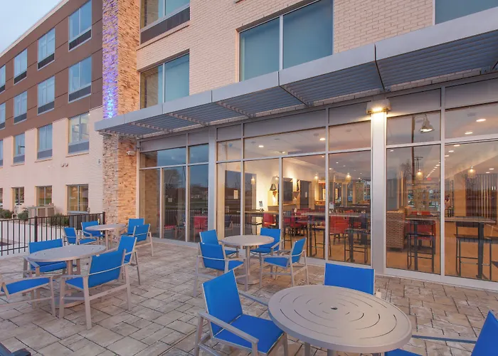 Holiday Inn Express & Suites - Sterling Heights-Detroit Area By Ihg