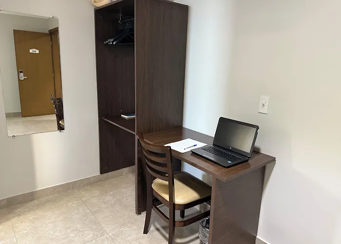Master Gold Hotel Express