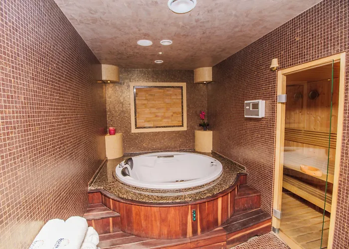 Aqua View Spa Boutique Hotel