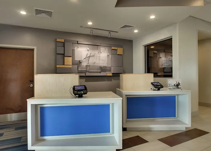 Holiday Inn Express & Suites Lancaster East - Strasburg By Ihg
