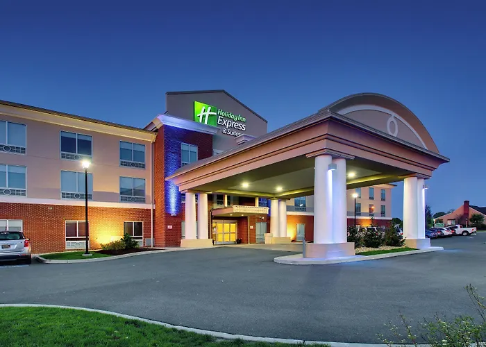 Holiday Inn Express & Suites Lancaster East - Strasburg By Ihg