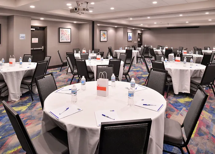 Holiday Inn Express And Suites Bryant - Benton Area By Ihg