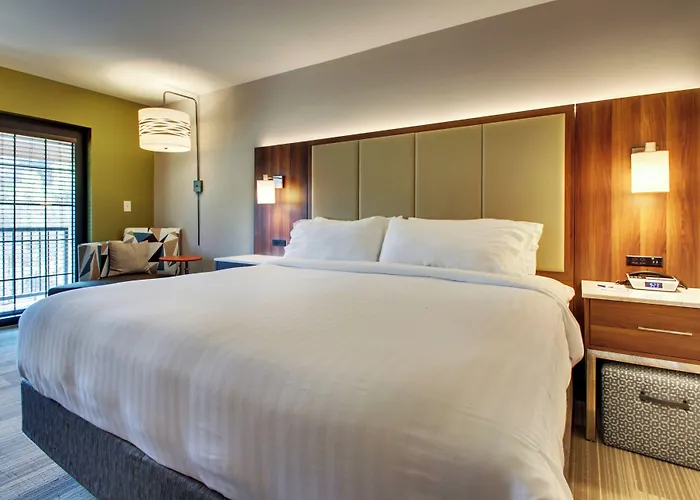 Holiday Inn Express & Suites Helen By Ihg