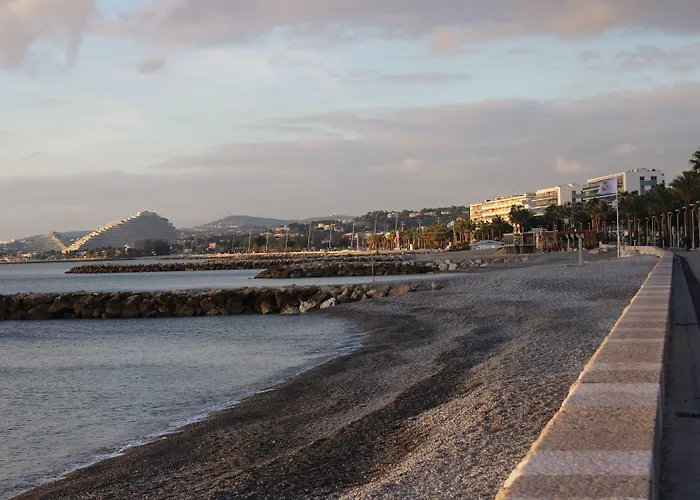 Hotel La Villa Des Oliviers, Seaside Hotel