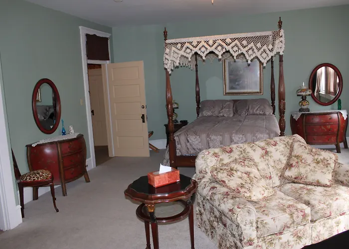 Victorian Charm Inn