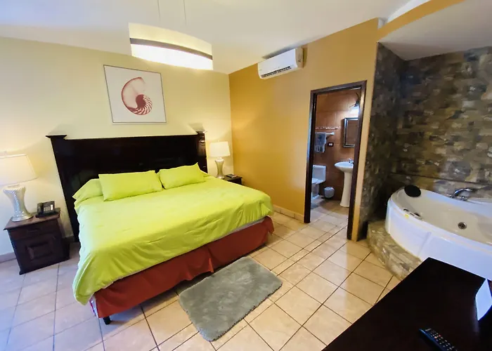 Hotel Puerto Libre