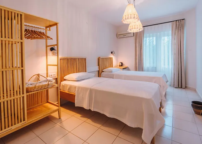 Golden Lighthouse Hotel