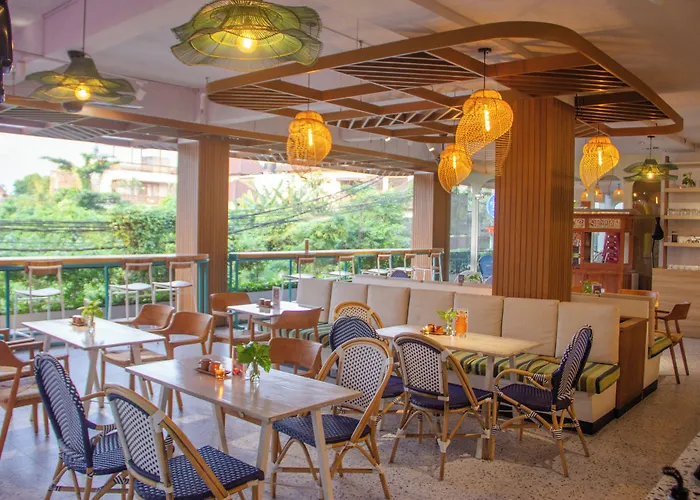 Koa D Surfer Hotel