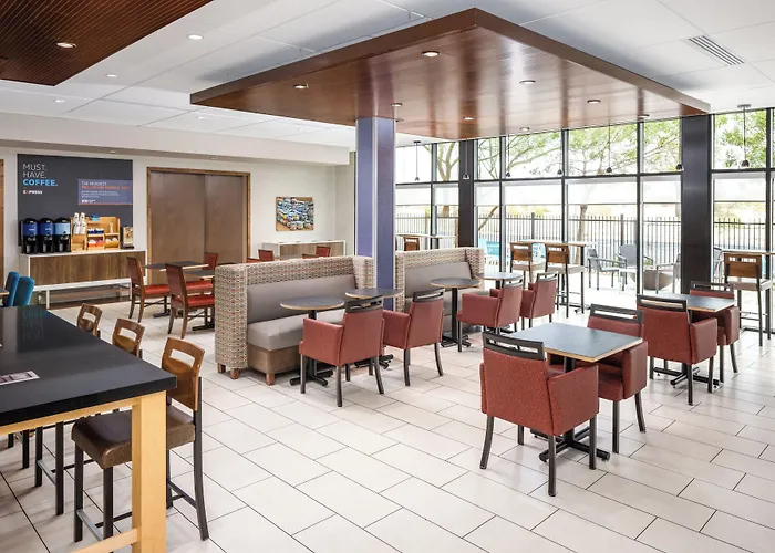 Holiday Inn Express & Suites Phoenix West - Buckeye By Ihg