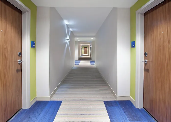 Holiday Inn Express Hotel & Suites Austin Downtown - University By Ihg
