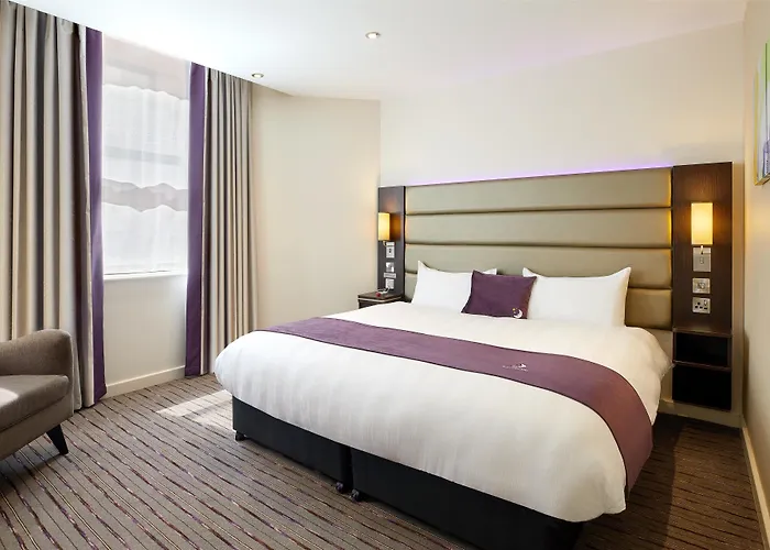 Premier Inn Manchester - Swinton