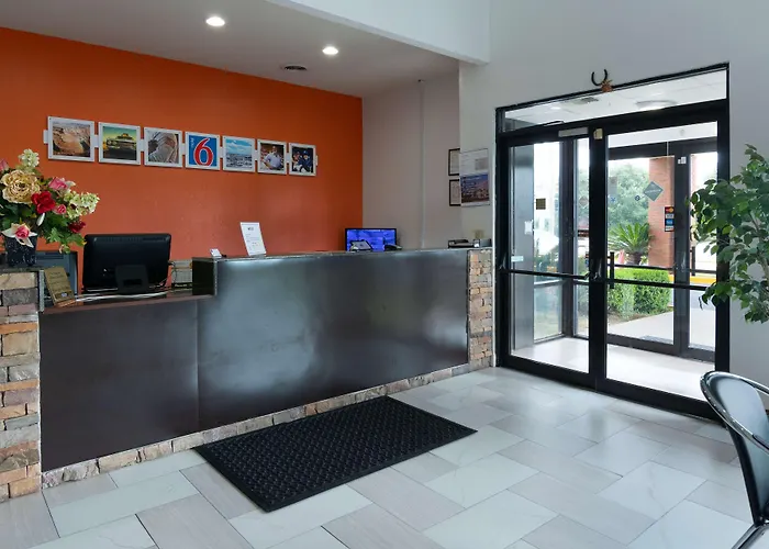Motel 6-Montgomery, Al - Coliseum