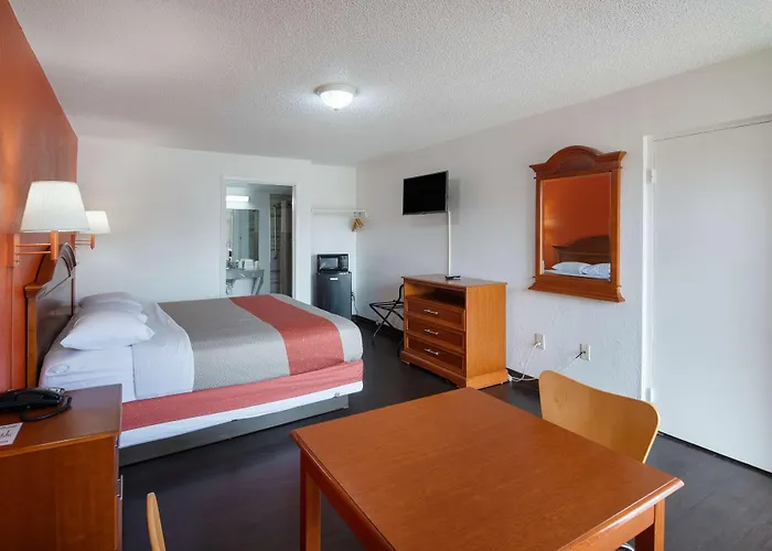 Motel 6-Montgomery, Al - Coliseum