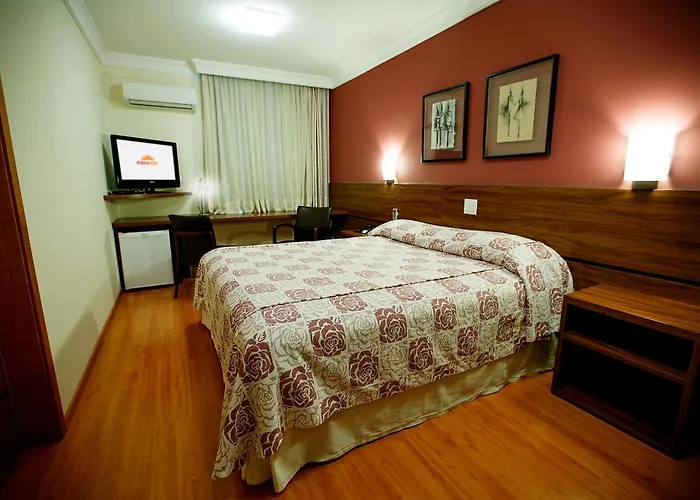 Eston Hotel - LOCALIZAÇÃO CENTRAL PRIVILEGIADA -PET FRIENDLY