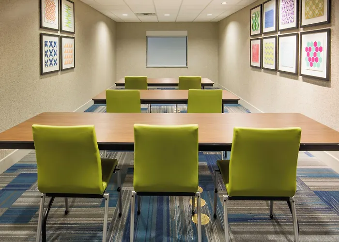 Holiday Inn Express & Suites Pahrump By Ihg