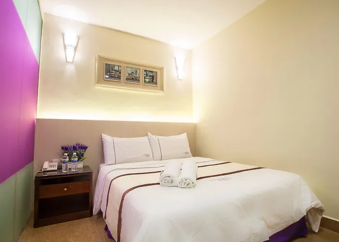 Lavender Inn Nusa Bestari
