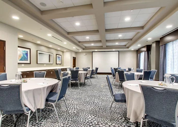 Hampton Inn & Suites Greenville Airport