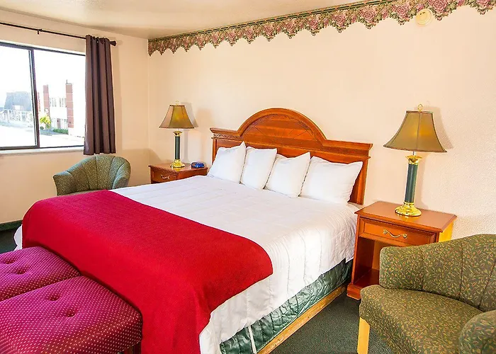 Village Inn & Suites Marysville