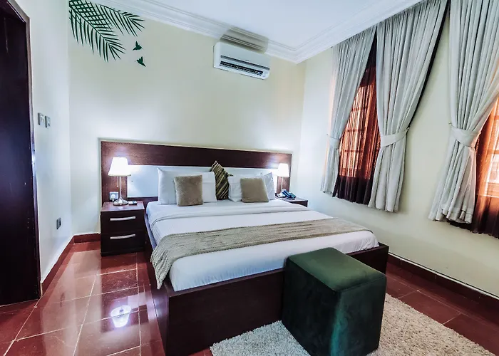 Tranquil Mews Hotel