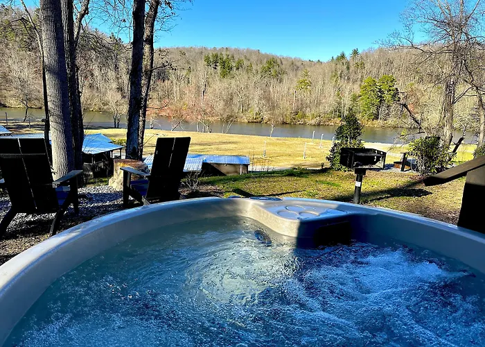 Asheville River Cabins, Worldhotels Backdrop