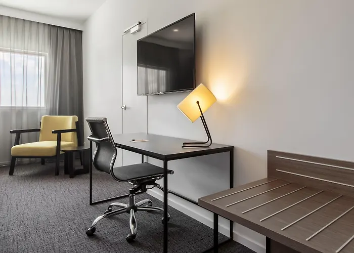 Mercure Sunshine Coast Kawana Waters
