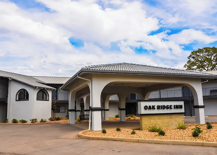 Oak Ridge Inn