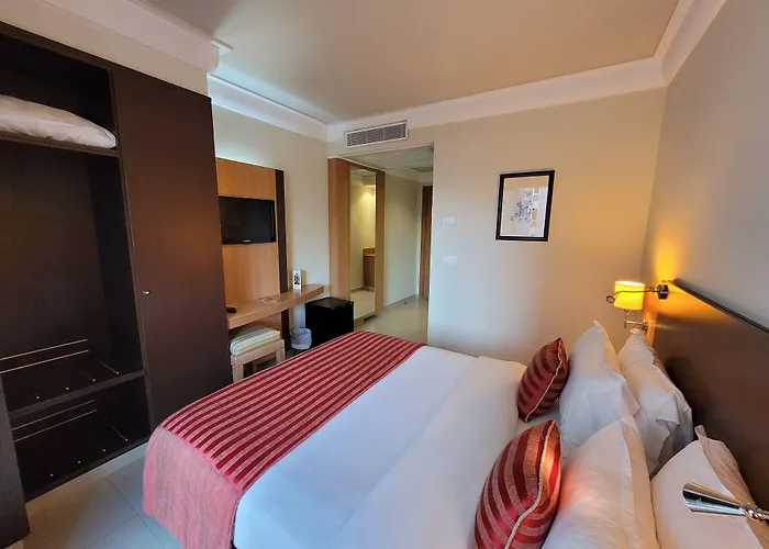Hotel Tiba