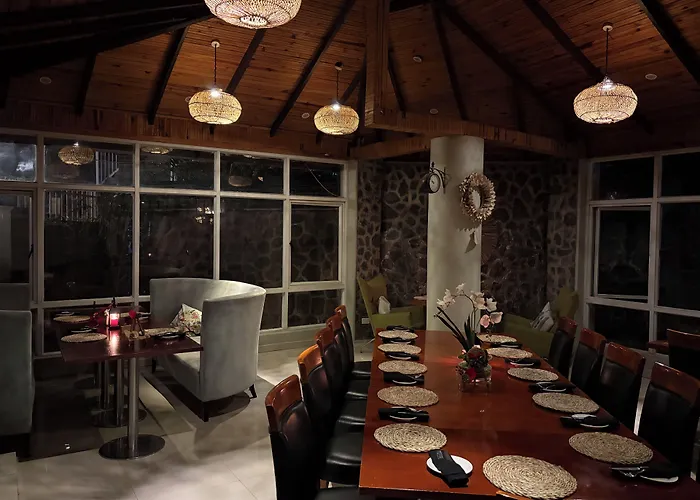 Serendib Suites And Conference Center
