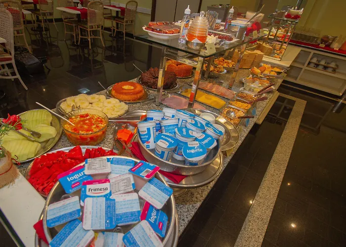 Trevi Hotel E Business