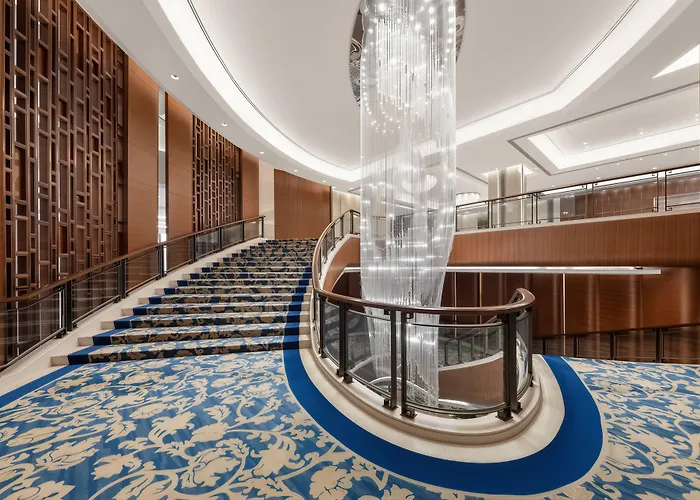 Shangri-La Nanchang丨adjacent To Pavilion Prince Teng Prime River View