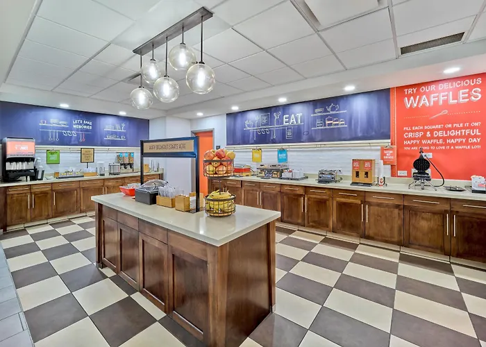 Hampton Inn Omaha Midtown-Aksarben