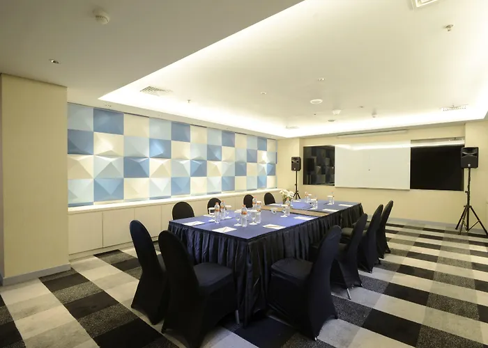 Crown Prince Hotel Surabaya Managed By Midtown Indonesia