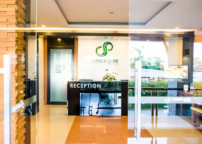 Crystal Jade Hotel